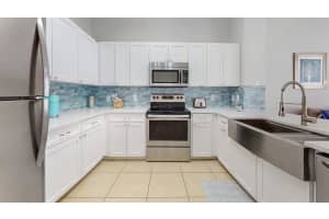 MLS# R11161714, Kissimmee, Florida 34747