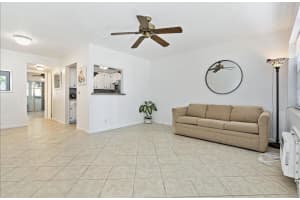 98 Cambridge E, West Palm Beach, FL 33417, West Palm Beach, FL 33417 - MLS#R11161737