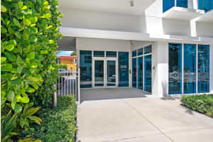 1 S Palmway 201, Lake Worth, FL 33460, Lake Worth, FL 33460 - MLS#R11161859