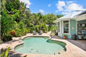 4 Lantana Lane, Sewalls Point, FL 34996 - MLS#R11161894