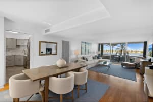 130 Lakeshore Drive, North Palm Beach, FL 33408 - MLS#R11161902