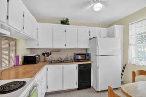 113 Lake Olive Drive, West Palm Beach, FL 33411 - MLS#R11161903