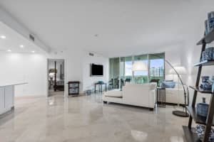 550 Mizner Boulevard, Boca Raton, FL 33432 - MLS#R11161906