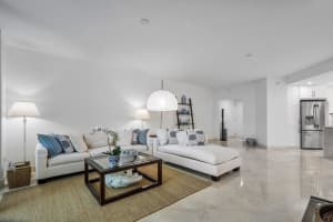 550 Mizner Boulevard, Boca Raton, FL 33432 - MLS#R11161906