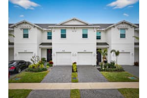 656 Lake Falls Street, Port St Lucie, FL 34984 - MLS#R11161956