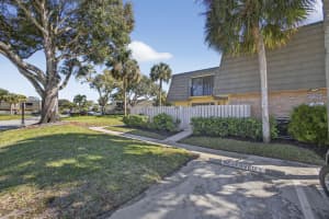 1101 11th Way, West Palm Beach, FL 33407 - MLS#R11161979