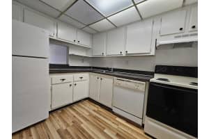 8000 Fairview Drive, Tamarac, FL 33321 - MLS#R11162055