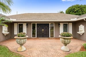 3703 Lowson Boulevard, Delray Beach, FL 33445 - MLS#R11162073