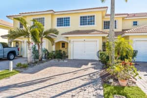 948 Imperial Lake Road, West Palm Beach, FL 33413 - MLS#R11162102