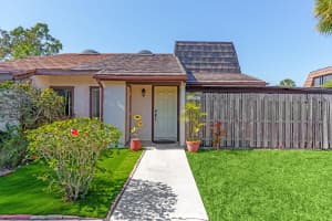 4236 Palm Bay Circle, West Palm Beach, FL 33406 - MLS#R11162177