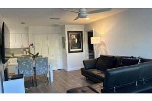 606 Executive Center Drive 5201, West Palm Beach, FL 33401, West Palm Beach, FL 33401 - MLS#R11162227