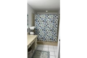 606 Executive Center Drive 5201, West Palm Beach, FL 33401, West Palm Beach, FL 33401 - MLS#R11162227