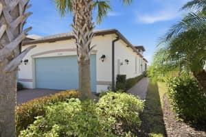 11554 Lake Park Drive, Port Saint Lucie, FL 34987 - MLS#R11162241