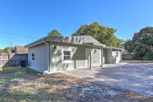 404 38 Street, Fort Pierce, FL 34947 - MLS#R11162255