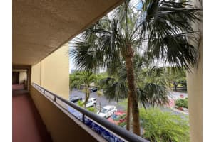 700 Uno Lago Drive, Juno Beach, FL 33408 - MLS#R11162269