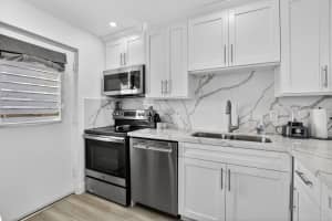 5700 2nd Avenue, Boca Raton, FL 33487 - MLS#R11162360