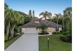 2170 Seminole Shores Lane, Vero Beach, FL 32963 - MLS#R11162366