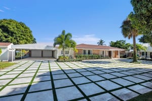 7400 Lake Drive, Lake Clarke Shores, FL 33406 - MLS#R11162371