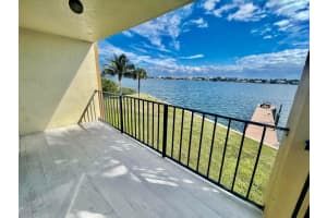 300 Croton Avenue, Lantana, FL 33462 - MLS#R11162470