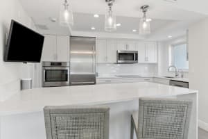 555 6th Avenue, Delray Beach, FL 33483 - MLS#R11162477