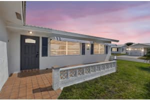 1825 17th Street, Boynton Beach, FL 33426 - MLS#R11162485