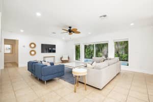 230 Osceola Way, Palm Beach, FL 33480 - MLS#R11162553