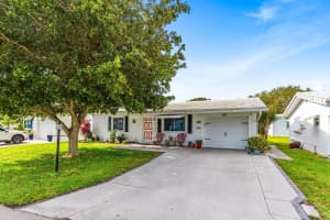 527 16th Street, Boynton Beach, FL 33426 - MLS#R11162564