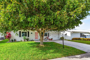 527 16th Street, Boynton Beach, FL 33426 - MLS#R11162564