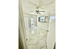 2440 Lake Osborne Drive, Lake Worth Beach, FL 33461 - MLS#R11162634