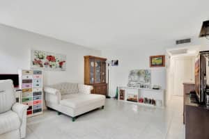 4076 Newport Q 4076, Deerfield Beach, FL 33442, Deerfield Beach, FL 33442 - MLS#R11162693