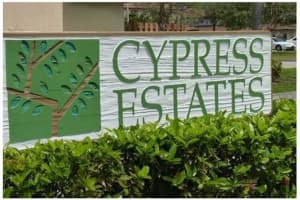 1300 Cypress Way W, Palm Springs, Fl 33406, West Palm Beach 1300 Cypress Way W, Palm Springs, Fl 33406, West Palm Beach