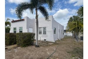 717 Selkirk Street, West Palm Beach, FL 33405 - MLS#R11162777