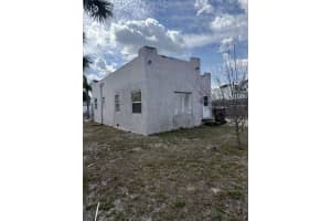 717 Selkirk Street, West Palm Beach, FL 33405 - MLS#R11162777