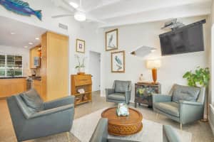 16 Surf Road, Boynton Beach, FL 33435 - MLS#R11162789