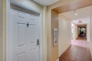 630 Sapodilla Avenue, West Palm Beach, FL 33401 - MLS#R11162804