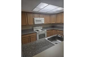 3186 Via Poinciana 310, Lake Worth, FL 33467, Lake Worth, FL 33467 - MLS#R11162830