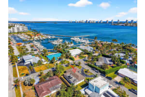 3651 Palm Drive, Riviera Beach, FL 33404 - MLS#R11162952