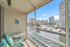 2600 Diana Drive, Hallandale Beach, FL 33009 - MLS#R11162958
