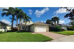 122 Swann Mill Circle, Port St Lucie, FL 34986 - MLS#R11162967
