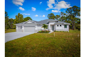 10652 Lighter Wood Lane, Fort Pierce, FL 34945 - MLS#R11162980