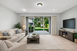 9819 Lago Drive, Boynton Beach, FL 33472 - MLS#R11162993