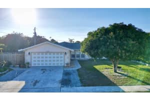 1107 Woodcrest Road, West Palm Beach, FL 33417 - MLS#R11162998