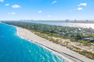 220 Esplanade Way, Palm Beach, FL 33480 - MLS#R11163010