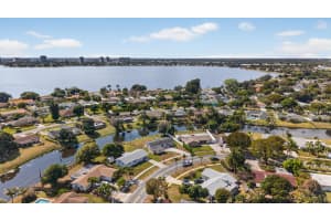 1422 42nd Street, West Palm Beach, FL 33407 - MLS#R11163021