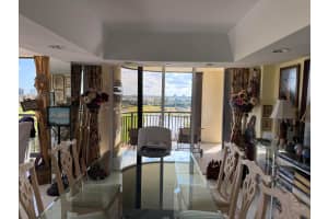 2427 Presidential Way, West Palm Beach, FL 33401 - MLS#R11163025