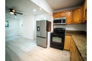 412 Columbus Parkway, Hollywood, FL 33021 - MLS#R11163097