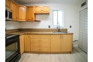 412 Columbus Parkway, Hollywood, FL 33021 - MLS#R11163097