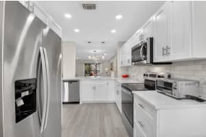 17 Stratford Drive, Boynton Beach, FL 33436 - MLS#R11163104