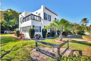 700 Upland Road, West Palm Beach, FL 33401 - MLS#R11163140