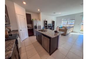 676 Salisbury Circle, Fort Pierce, FL 34982 - MLS#R11163160